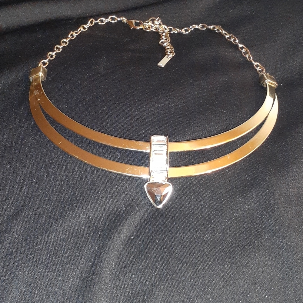 White House Black Market Collar Necklace